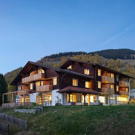Medelina Hotel Curaglia Екстериор снимка