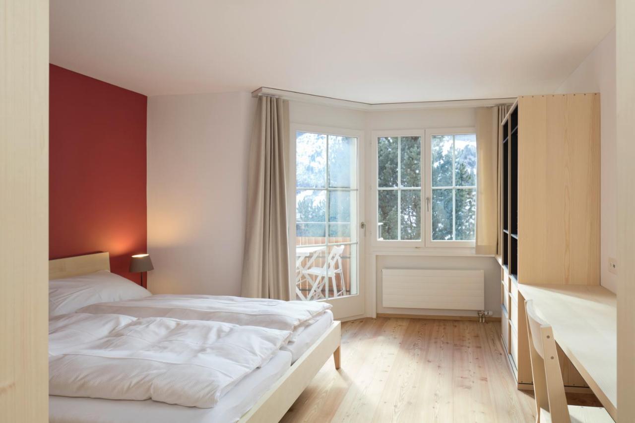 Medelina Hotel Curaglia Екстериор снимка