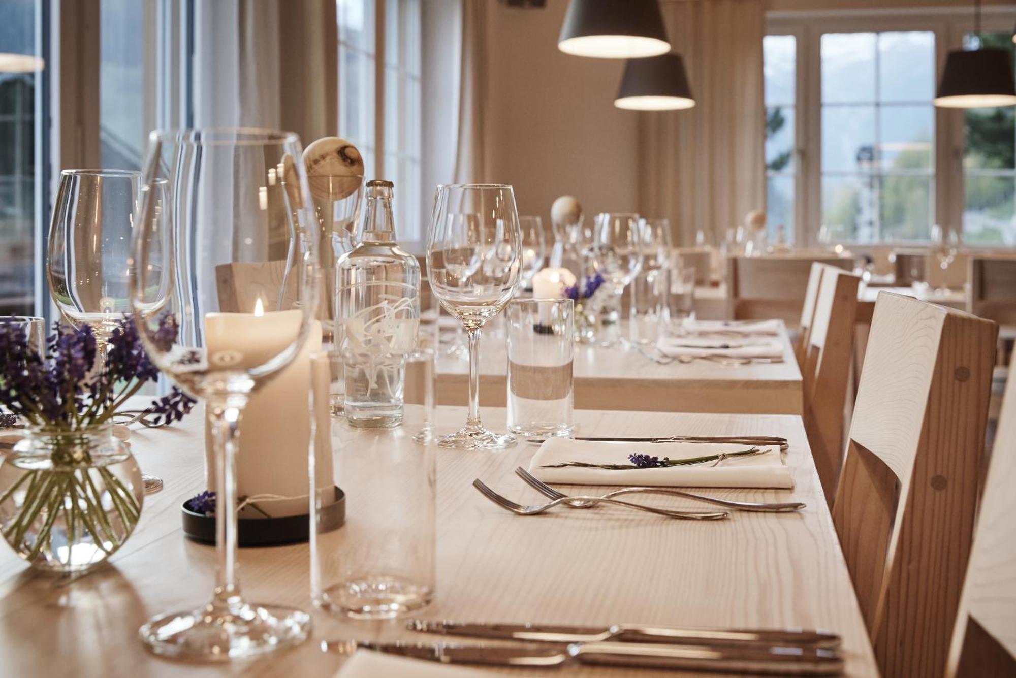Medelina Hotel Curaglia Екстериор снимка