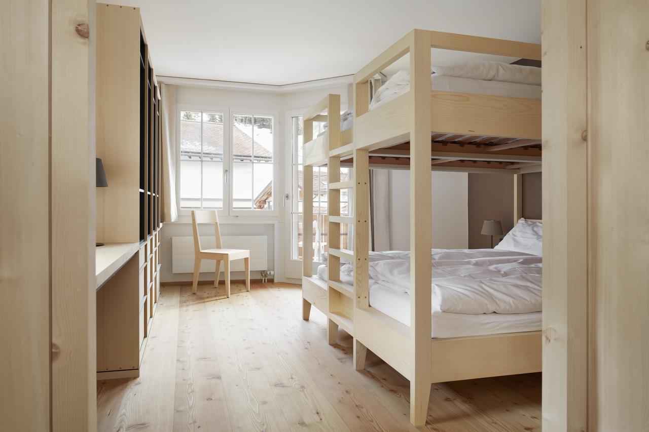 Medelina Hotel Curaglia Екстериор снимка