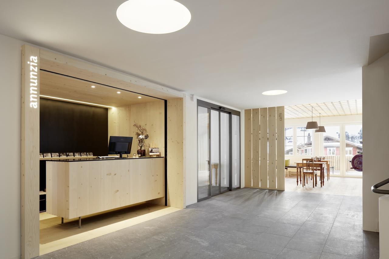 Medelina Hotel Curaglia Екстериор снимка